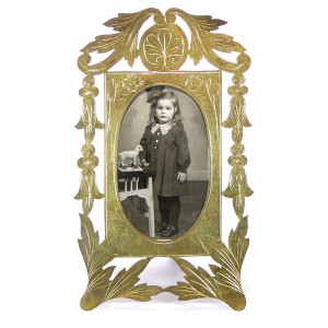 Ramka na zdjęcie grawerowana i złocona, 1900 