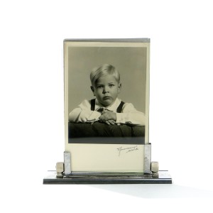 Chromowana ramka na zdjęcia w stylu Bauhaus 