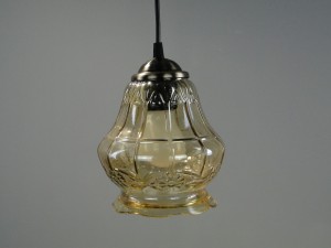 Lampa Zawiercie – Słomkowe szkło profilowane w kształcie tulipana (1)